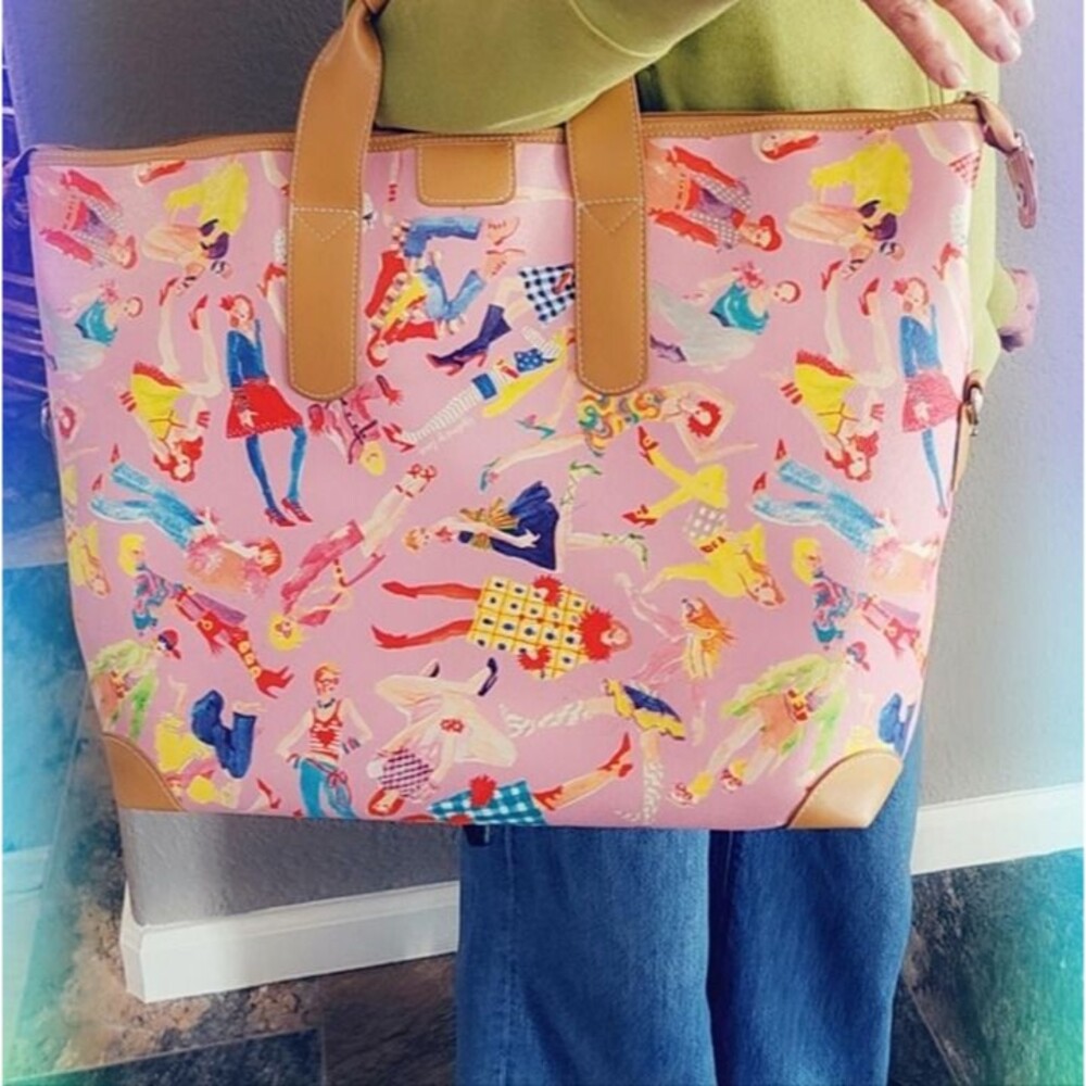Amazing tote bag, in new condition, super thick quality material!